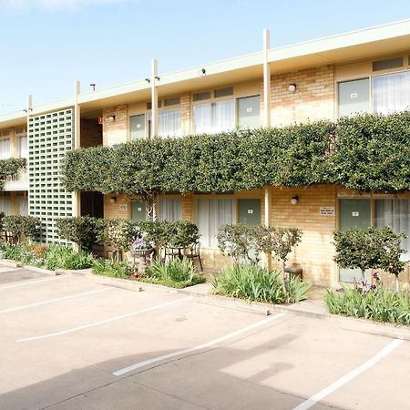 Mid City Motor Inn קווינביאן מראה חיצוני תמונה